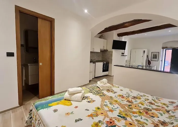 Le Prie Rooms